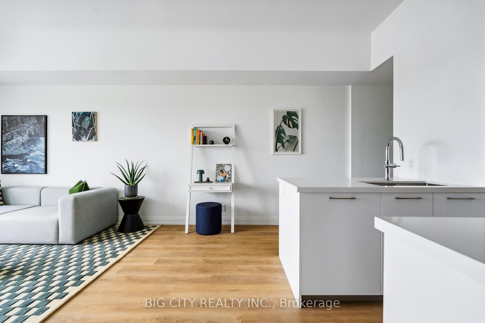 36 Brentcliffe Road, Unit 1110 thumbnail 8