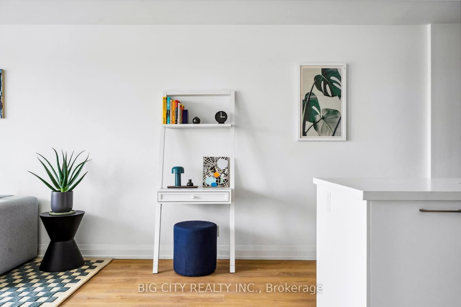 36 Brentcliffe Road, Unit 1110 thumbnail 9