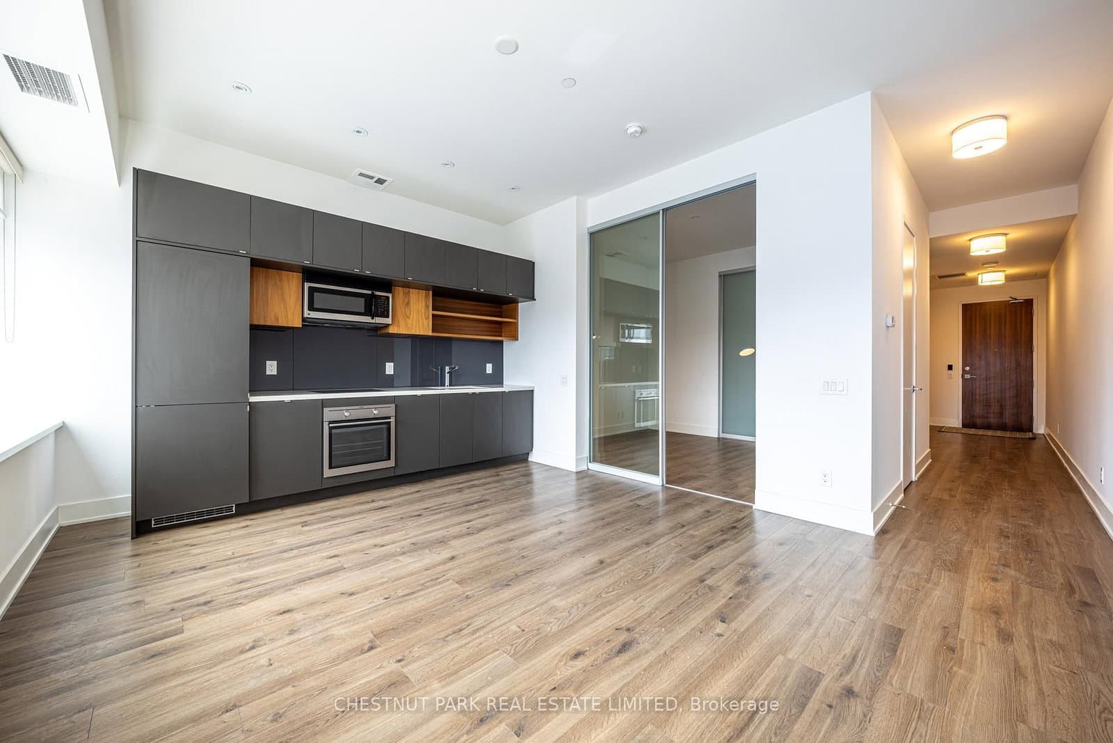 111 St Clair Avenue W, Unit 416 thumbnail 15