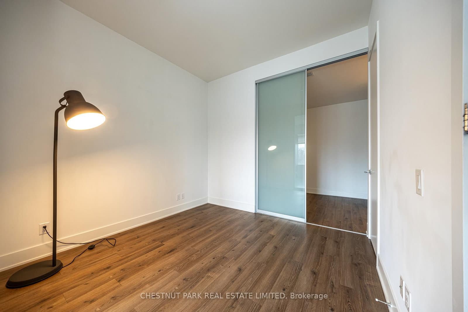 111 St Clair Avenue W, Unit 416 thumbnail 18