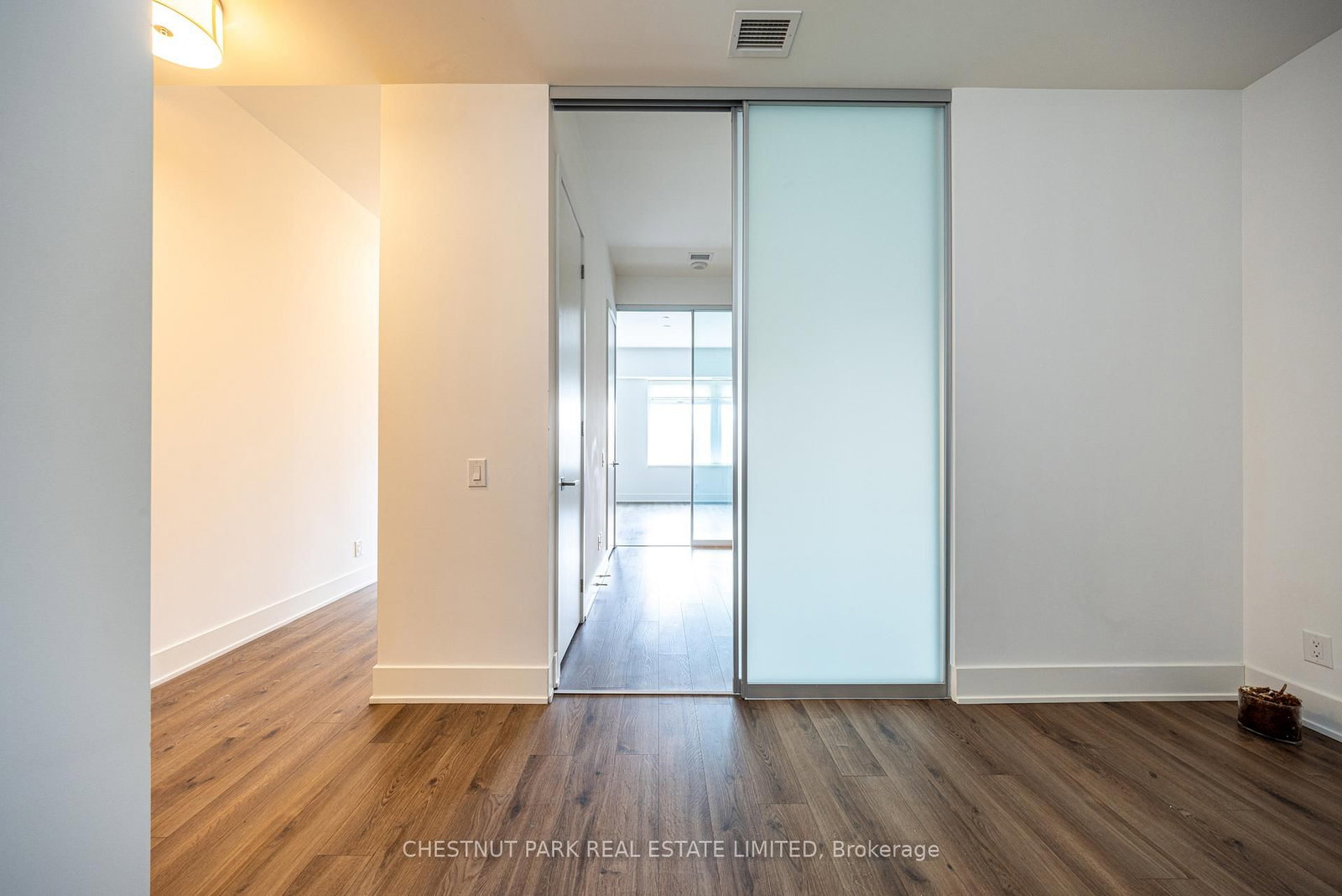 111 St Clair Avenue W, Unit 416 thumbnail 20