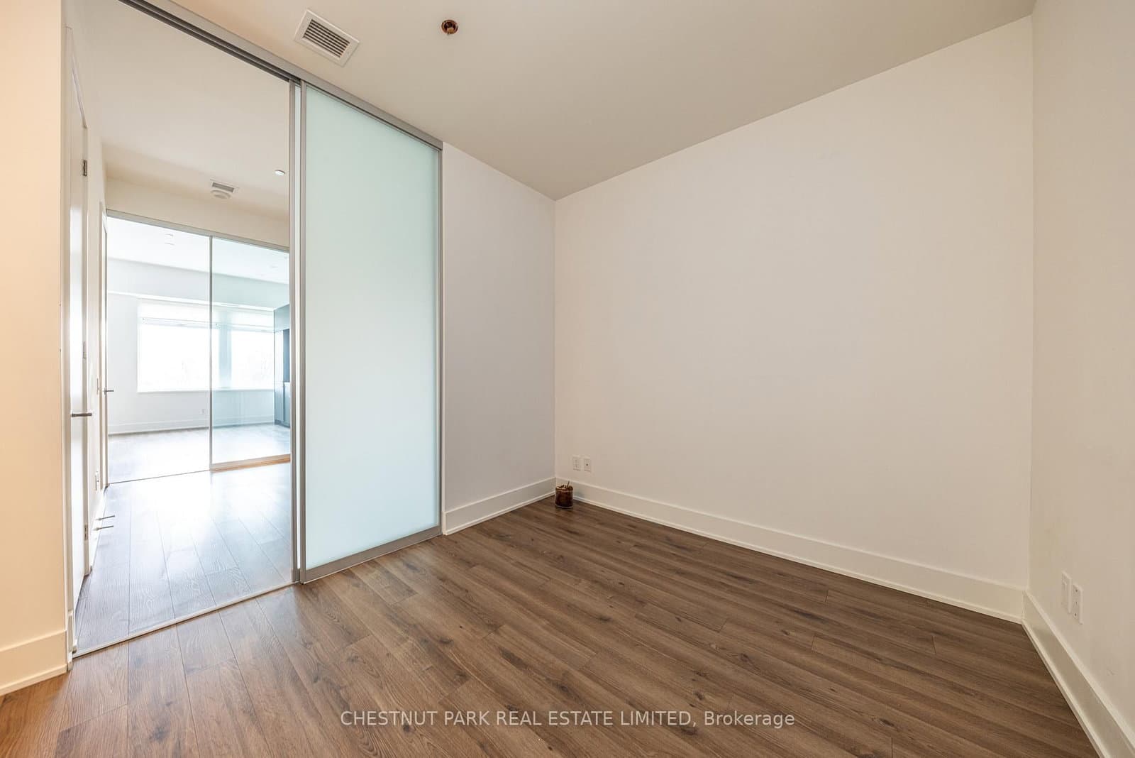111 St Clair Avenue W, Unit 416 thumbnail 21
