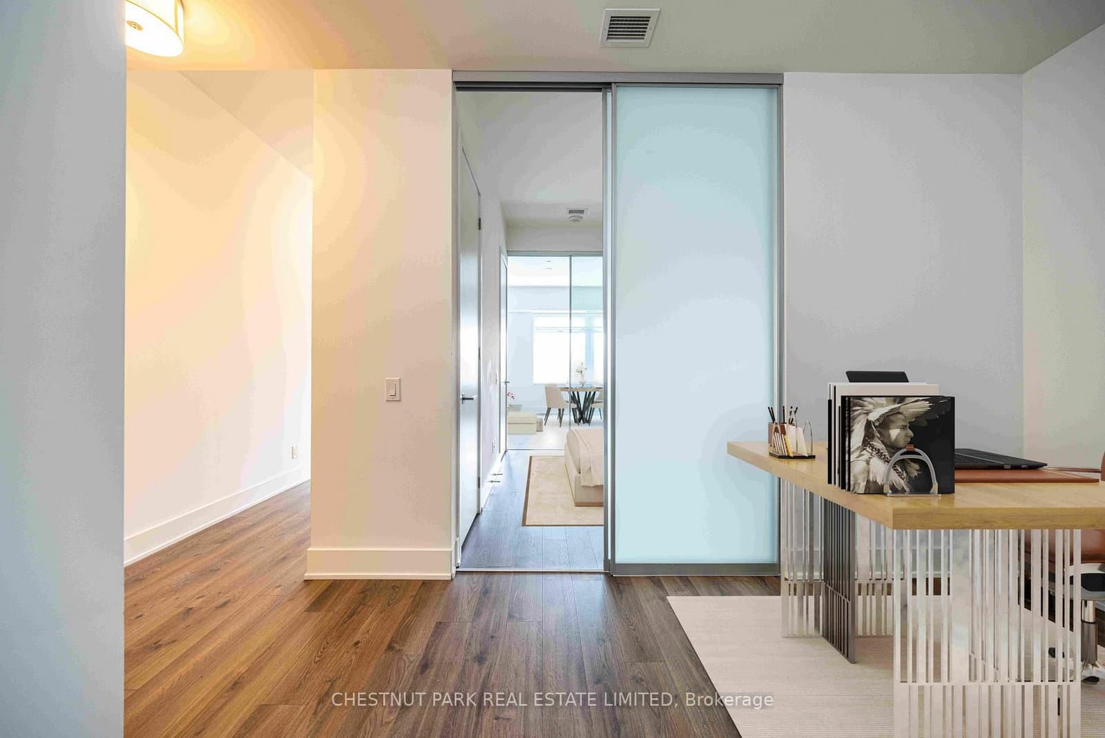 111 St Clair Avenue W, Unit 416 thumbnail 7