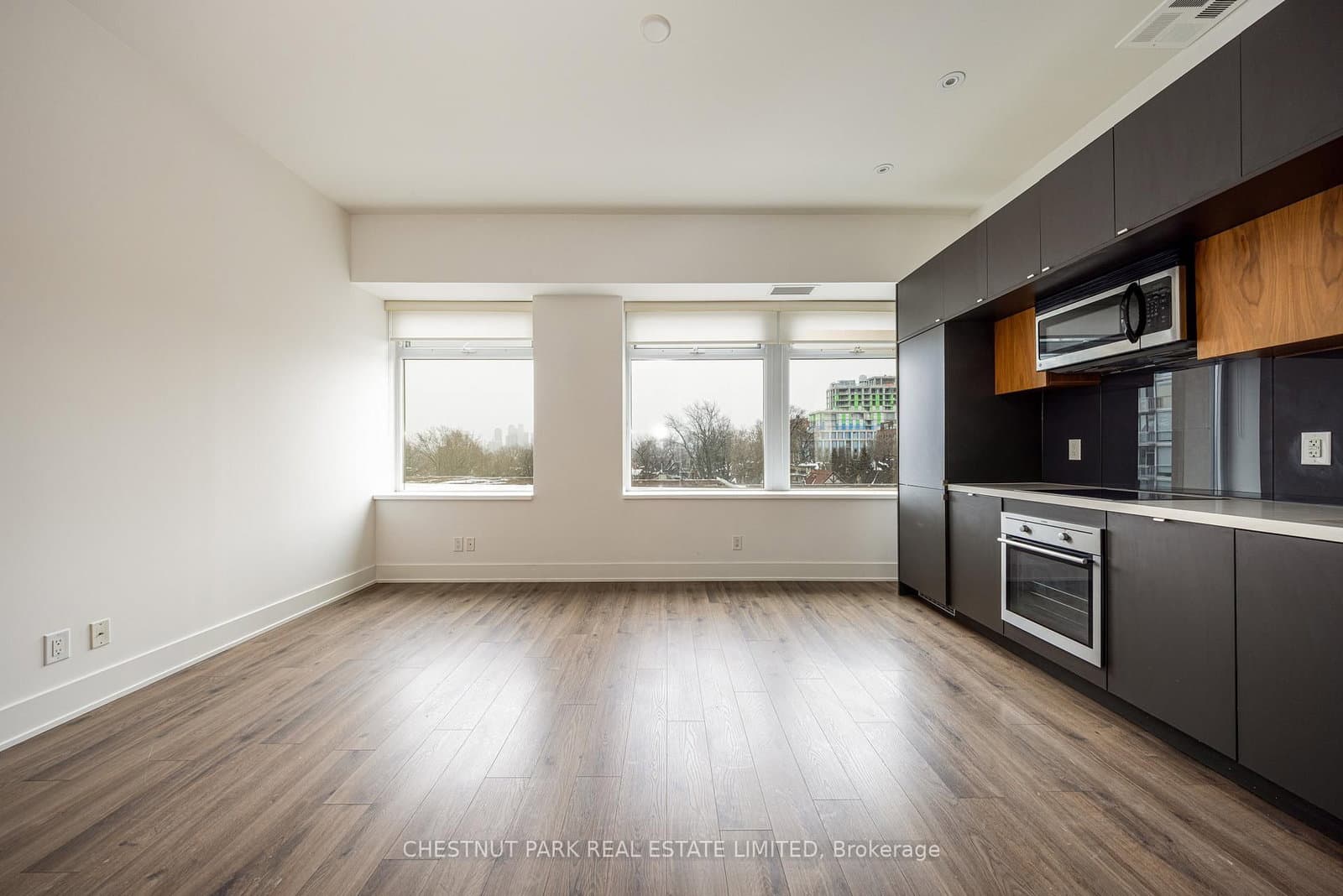 111 St Clair Avenue W, Unit 416 thumbnail 9