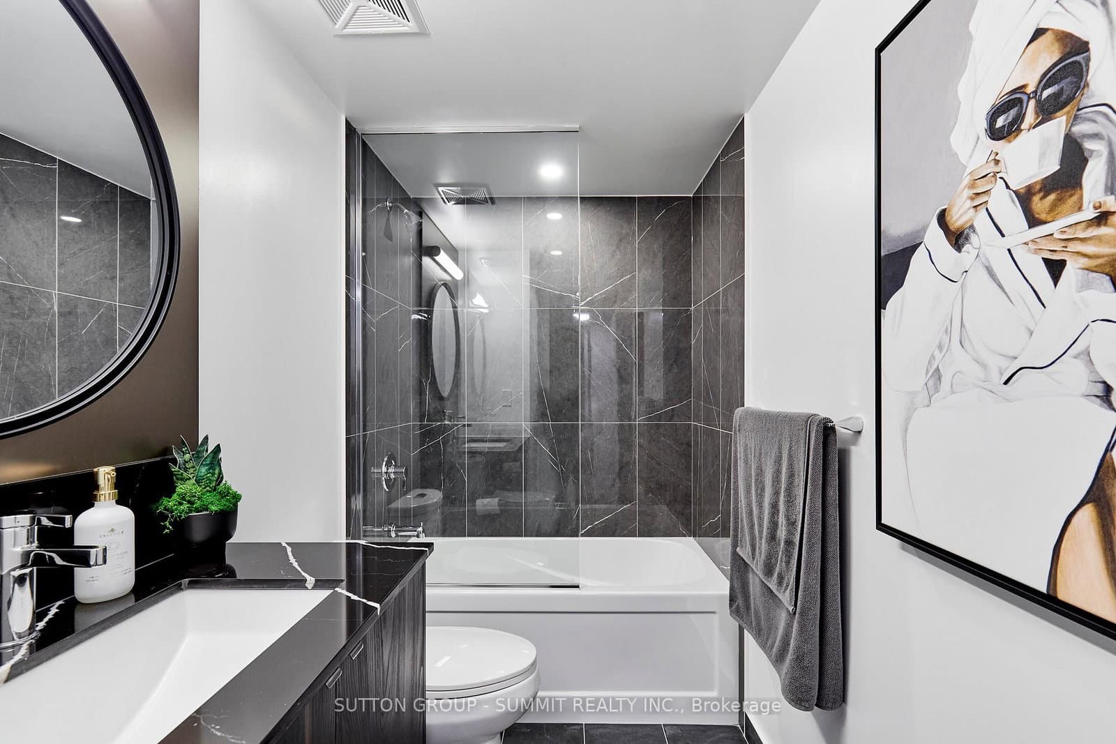 771 YONGE Street, Unit 2501 thumbnail 16