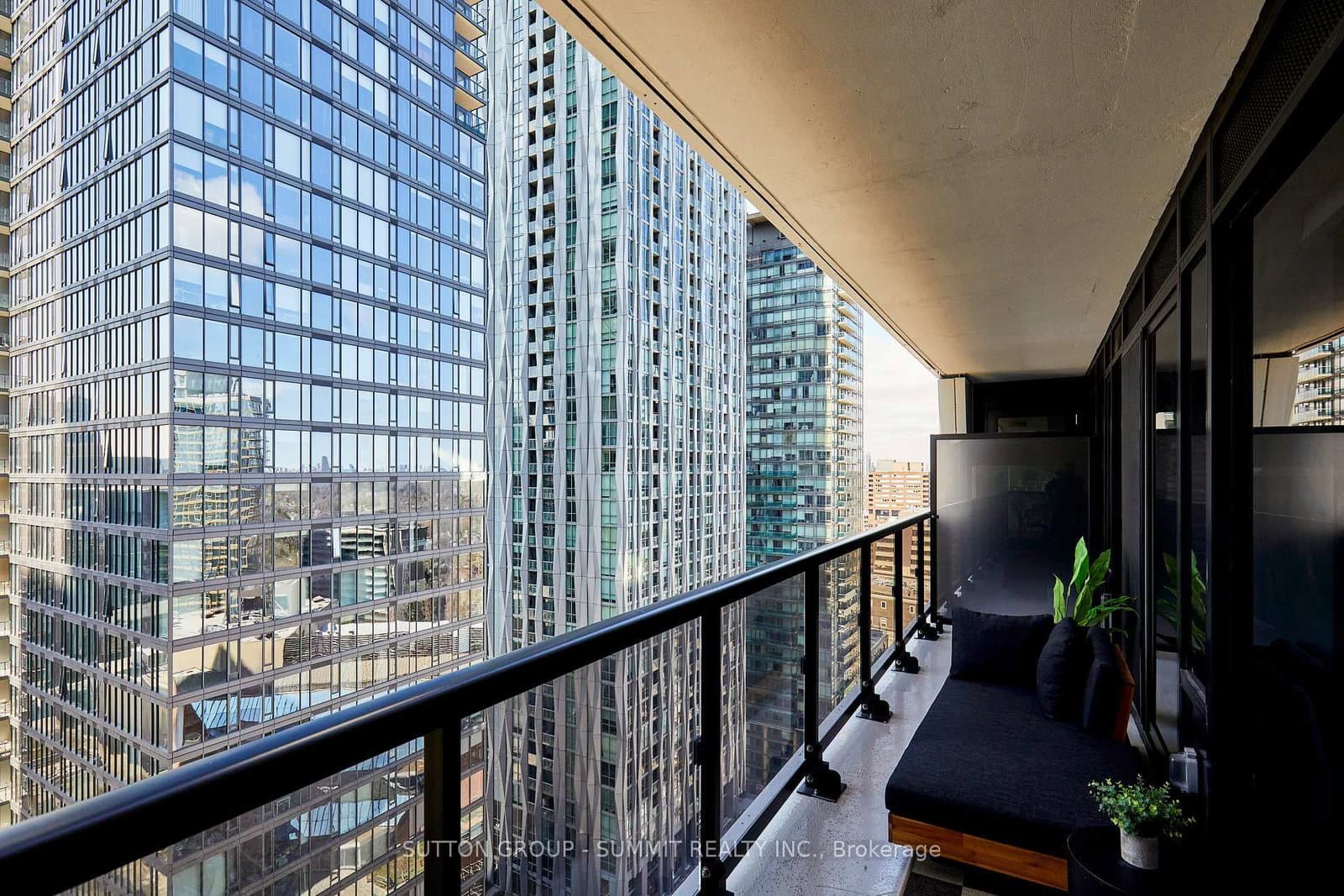 771 YONGE Street, Unit 2501 thumbnail 20