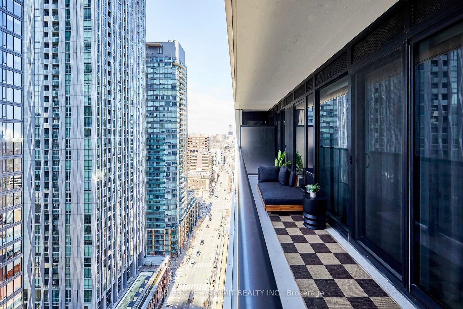 771 YONGE Street, Unit 2501 thumbnail 25