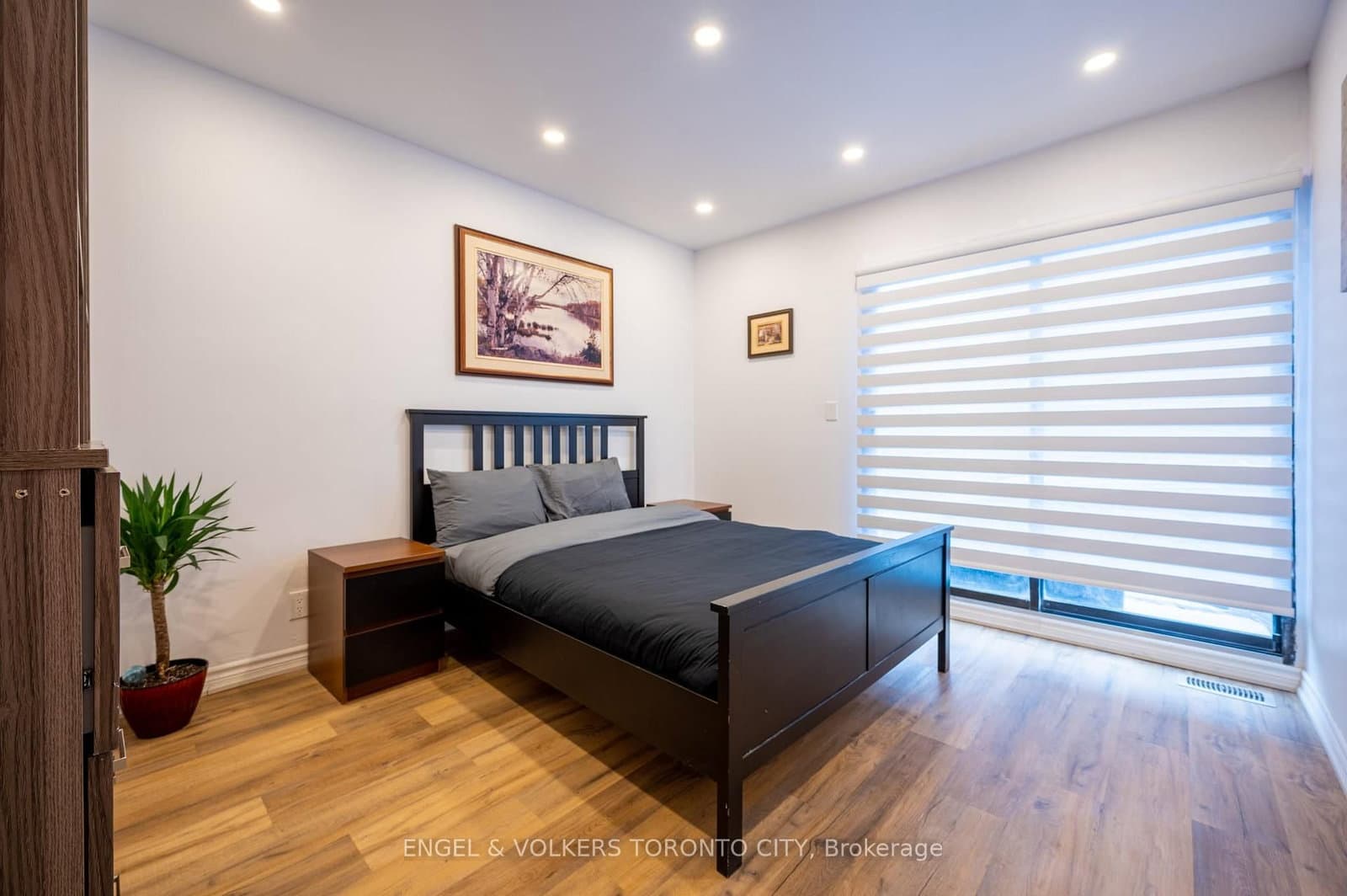 298 Seaton Street thumbnail 18