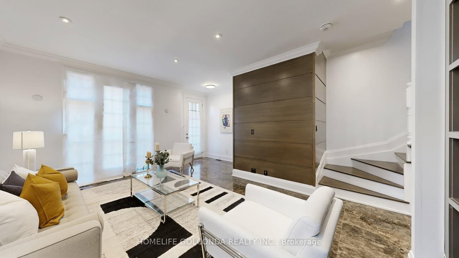 2466B Bayview Avenue thumbnail 15