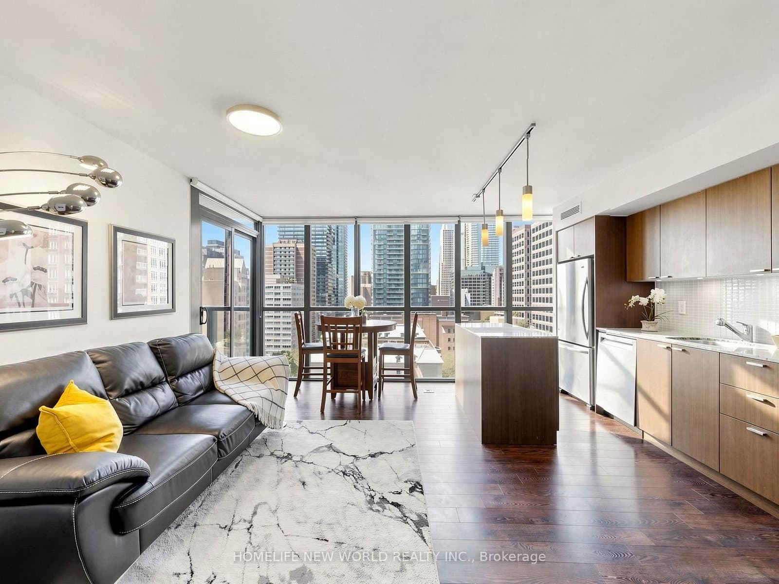 110 Charles Street E, Unit 1406 thumbnail 10