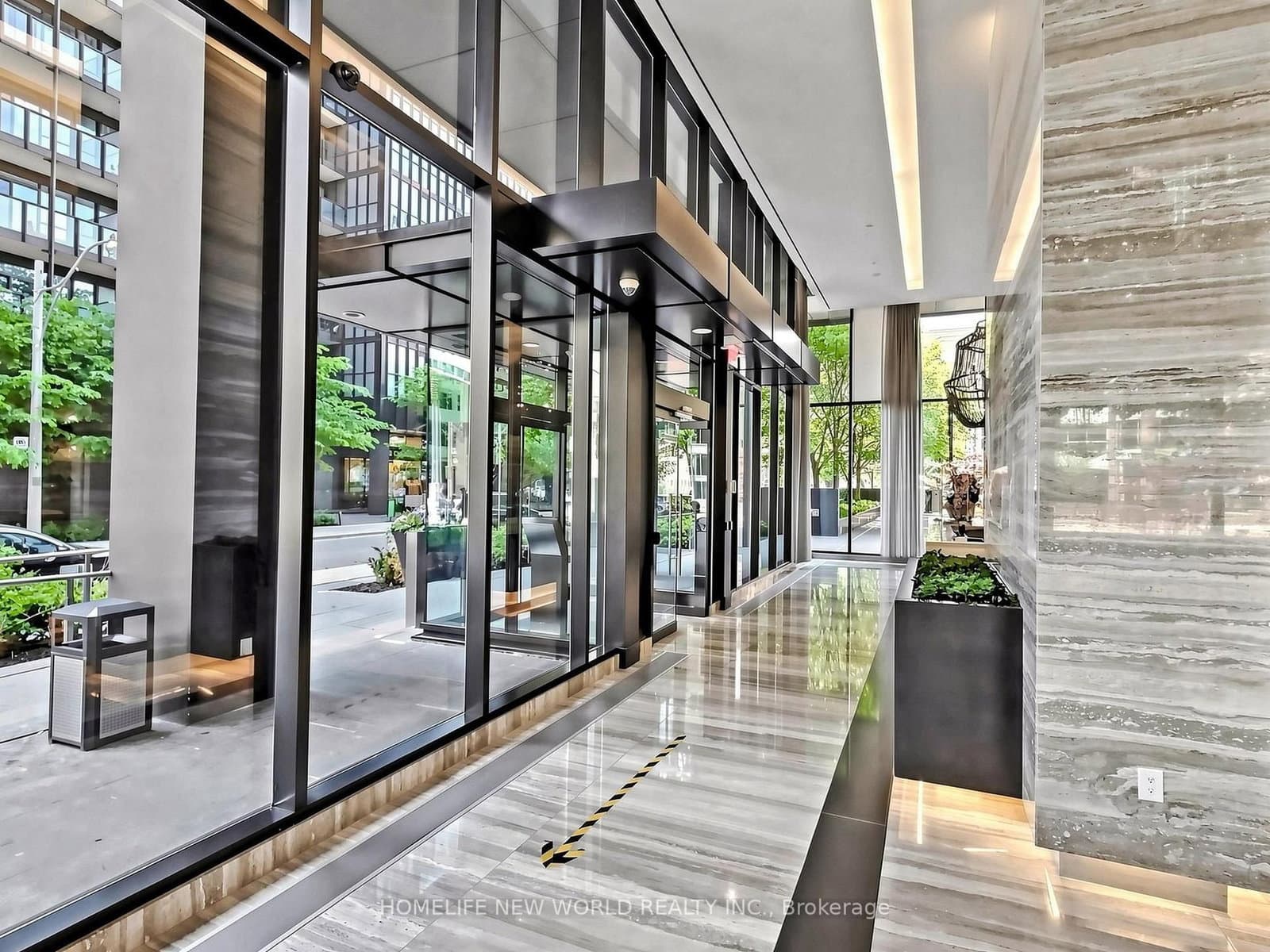 110 Charles Street E, Unit 1406 thumbnail 5