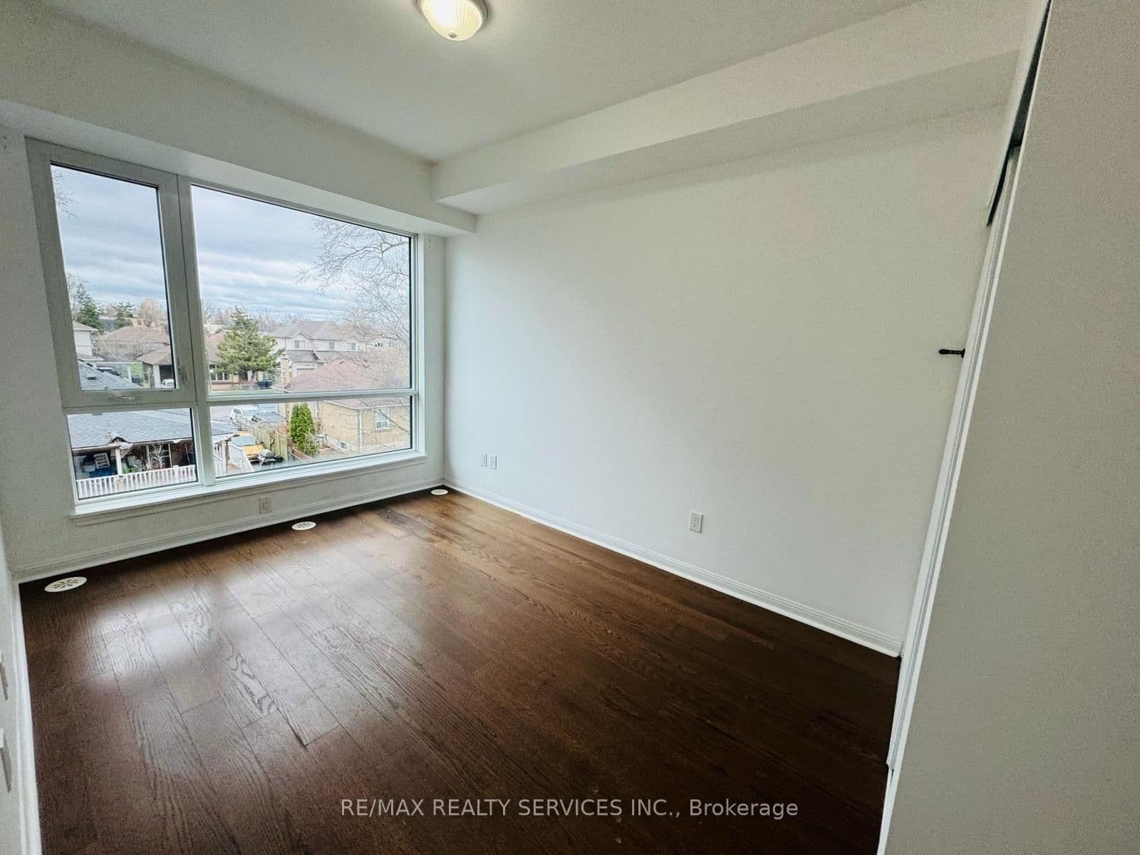 639 Lawrence Avenue W, Unit 321 thumbnail 20