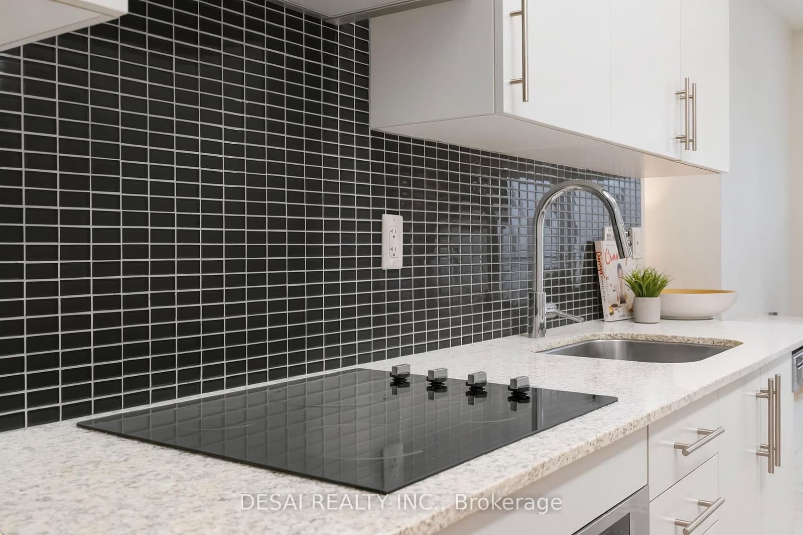 352 Front Street W, Unit 2321 thumbnail 2