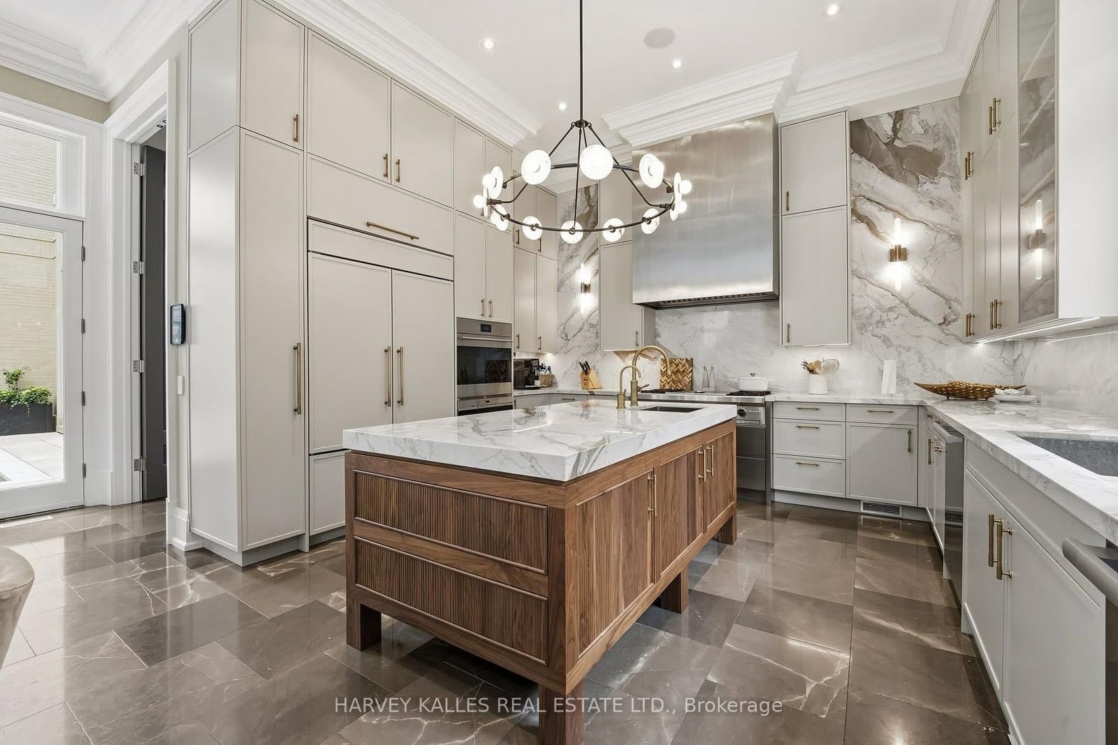 139 Dunvegan Road thumbnail 11