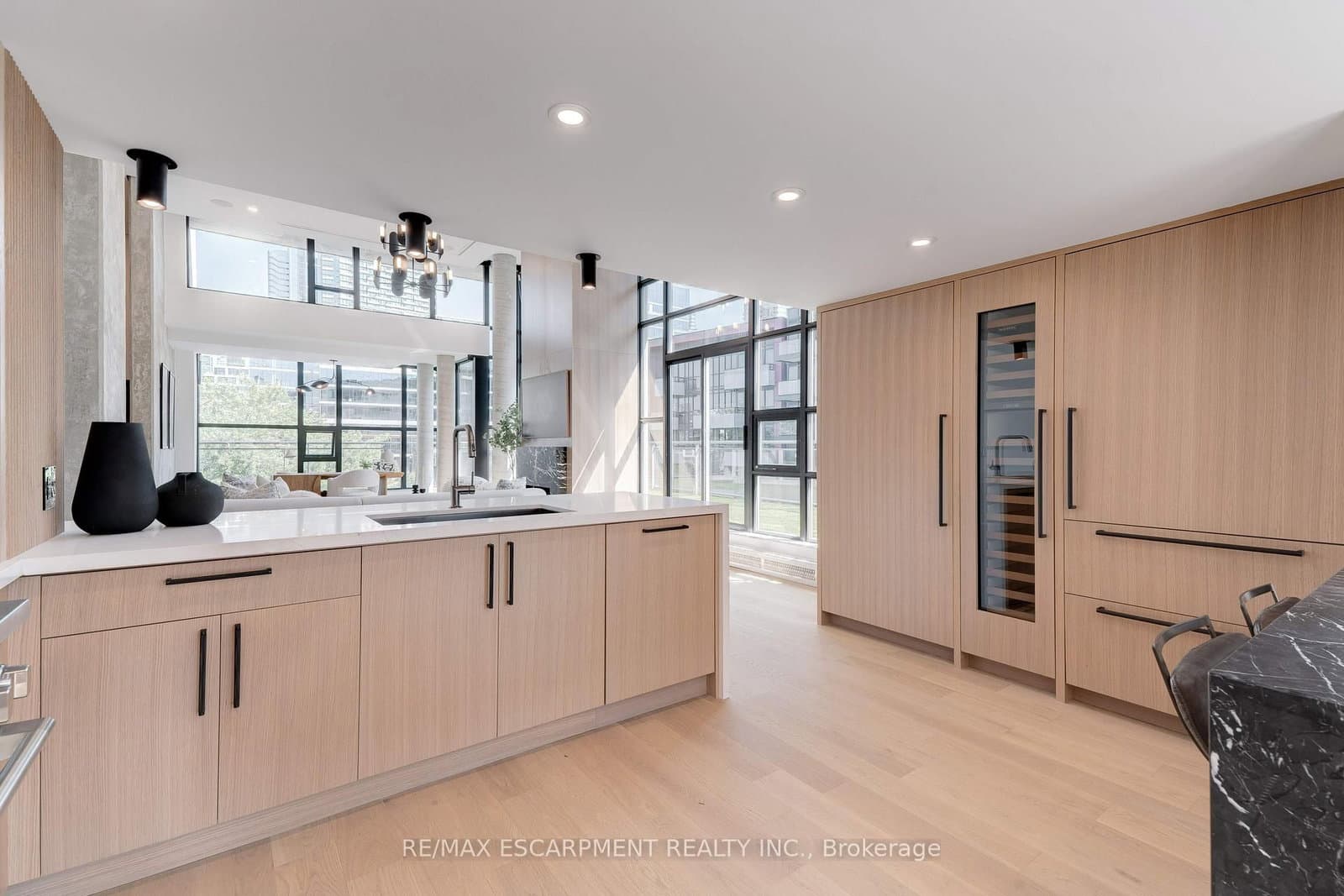 20 Niagara Street, Unit PH1 thumbnail 14