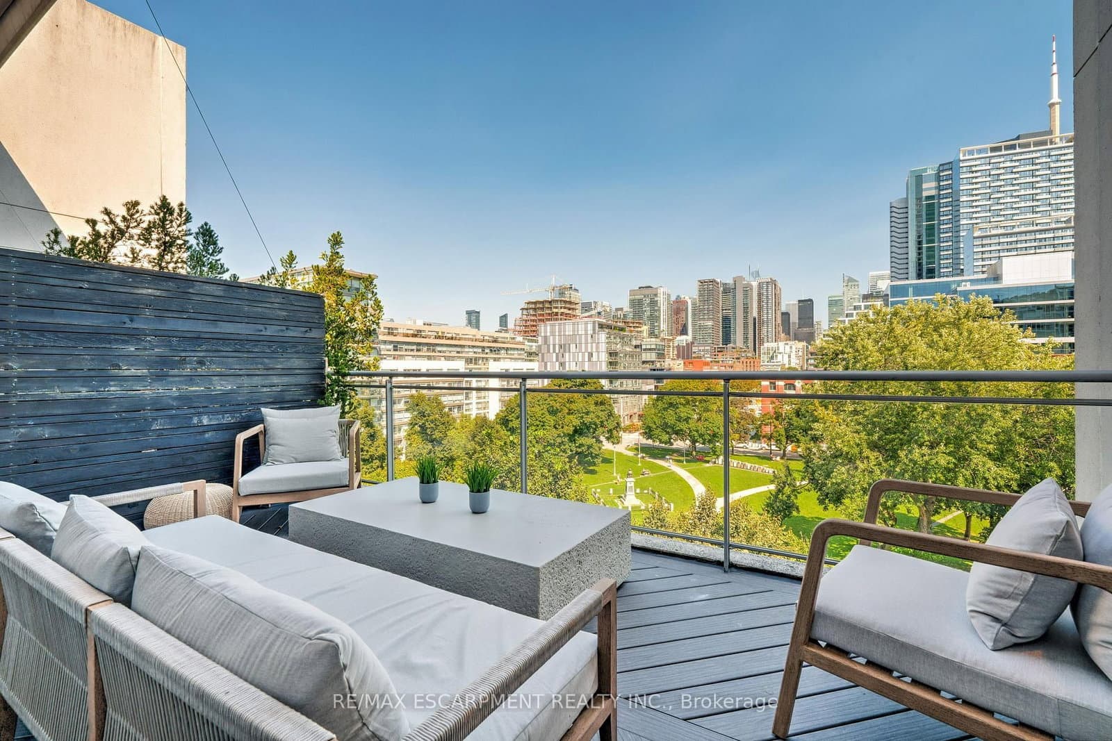 20 Niagara Street, Unit PH1 thumbnail 19