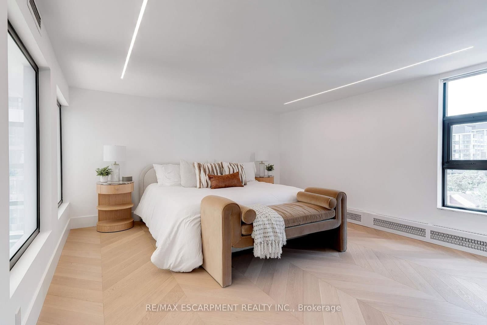 20 Niagara Street, Unit PH1 thumbnail 28