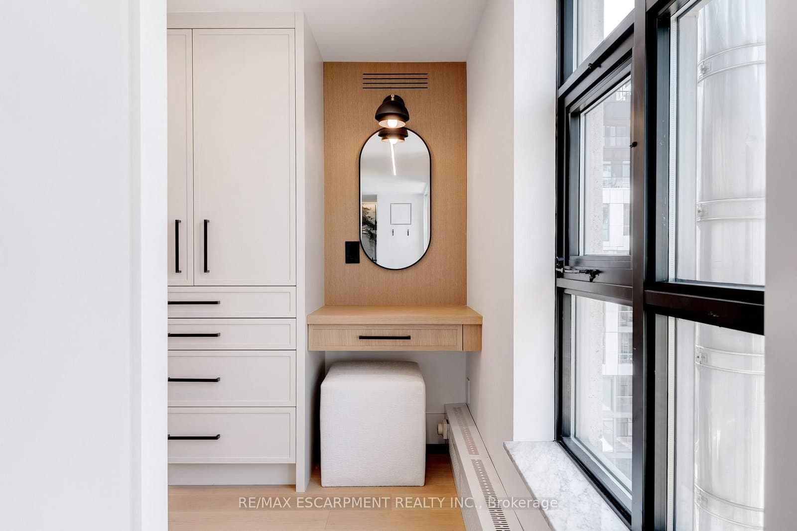 20 Niagara Street, Unit PH1 thumbnail 32