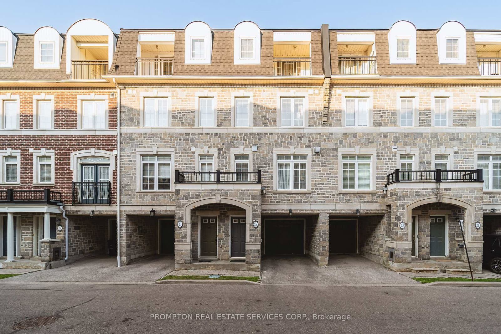 25 Routliffe Lane - Image 1