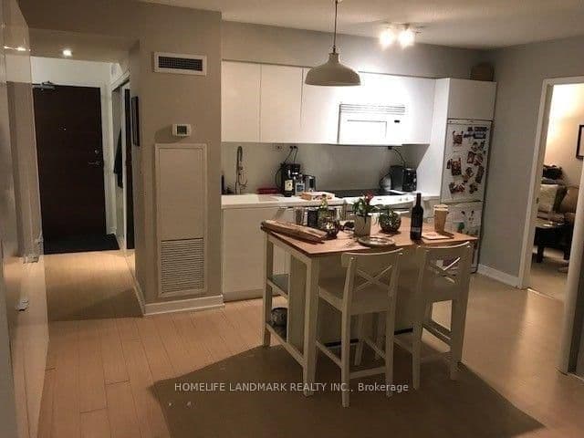 15 Iceboat Terrace, Unit 631 - Image 1