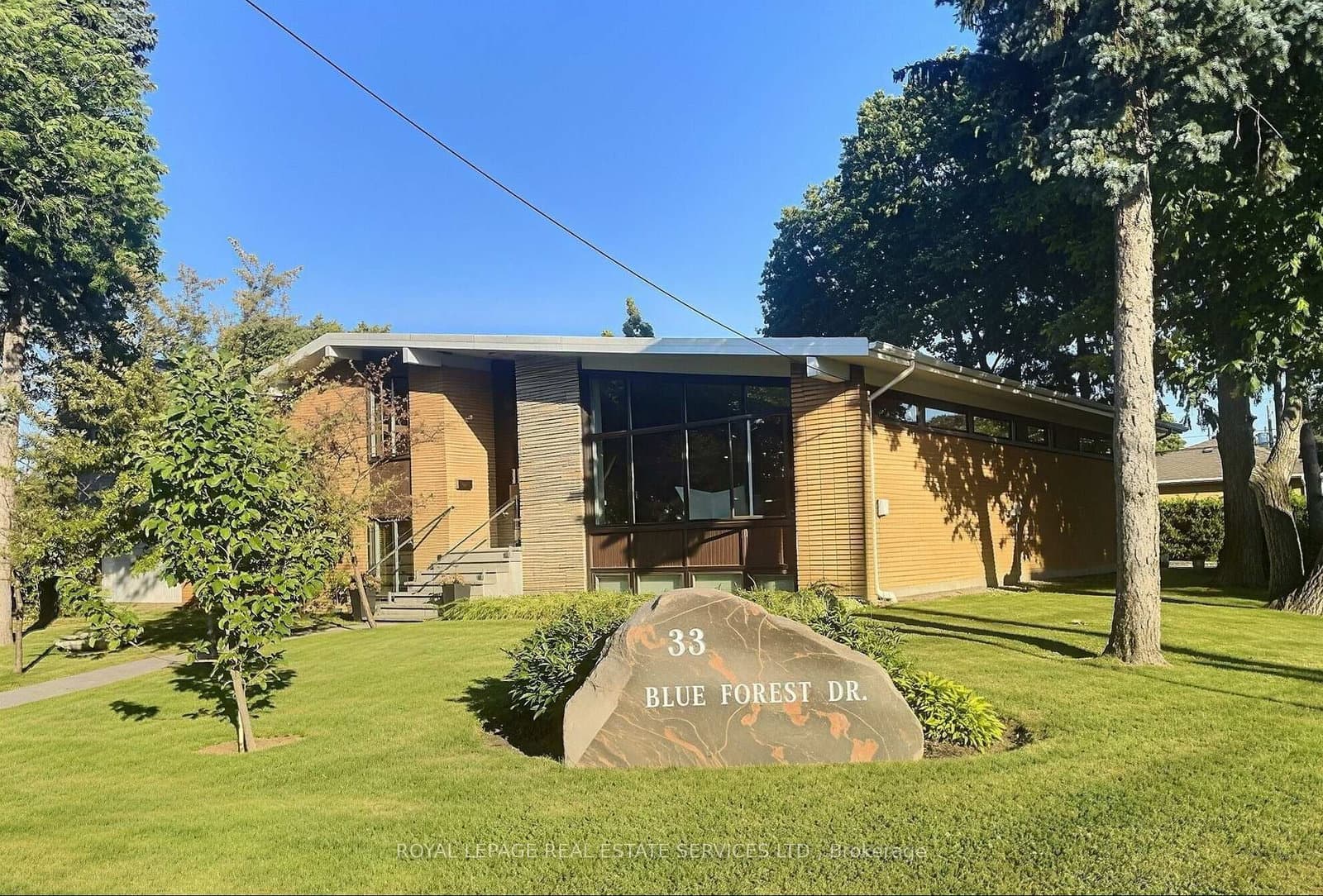 33 Blue Forest Drive - Image 1