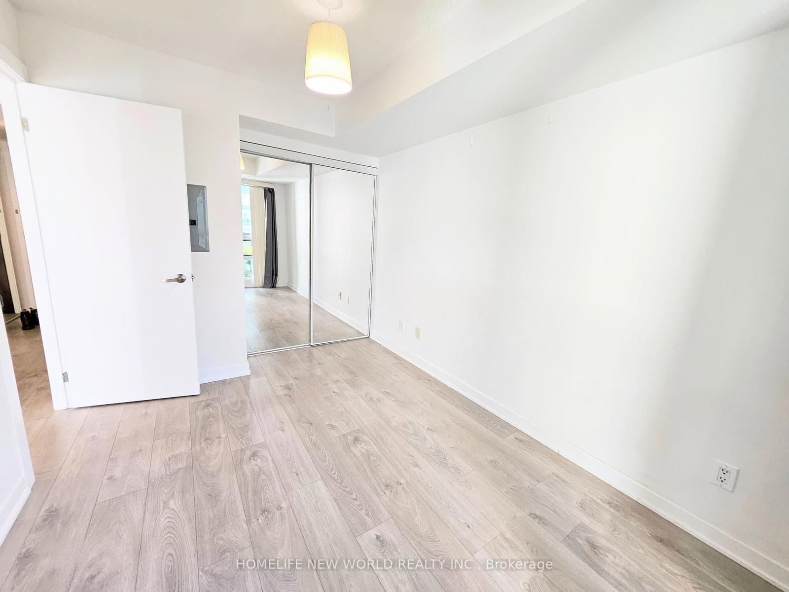 12 Yonge Street, Unit 1709 thumbnail 10