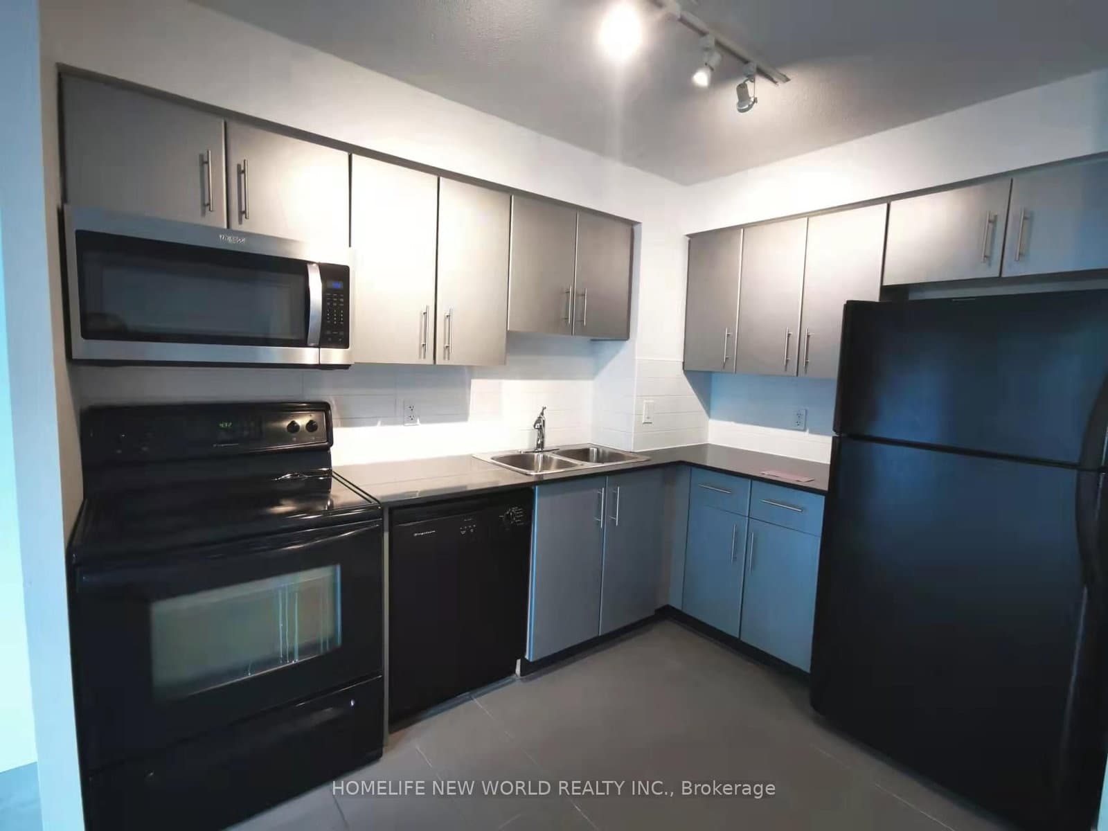 12 Yonge Street, Unit 1709 thumbnail 9
