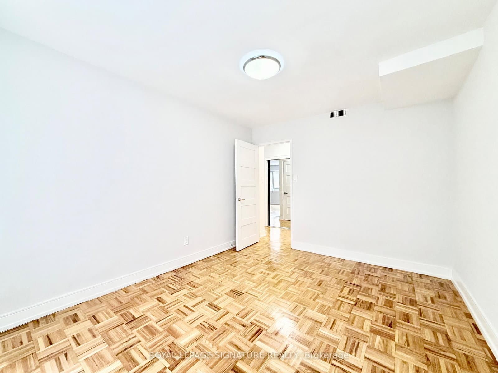 95 Lawton Boulevard, Unit 307 thumbnail 10