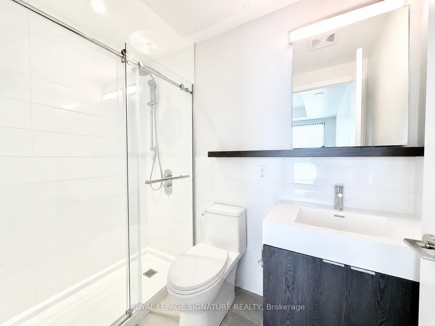 664 Spadina Avenue, Unit 404 thumbnail 12