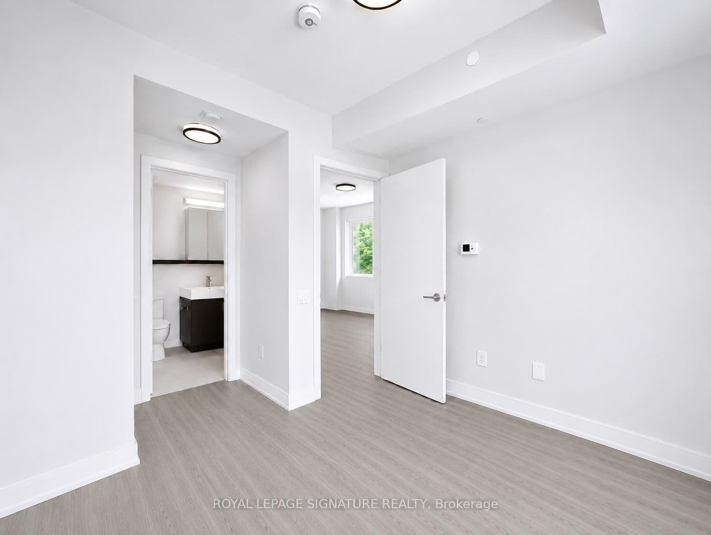 664 Spadina Avenue, Unit 204 thumbnail 16
