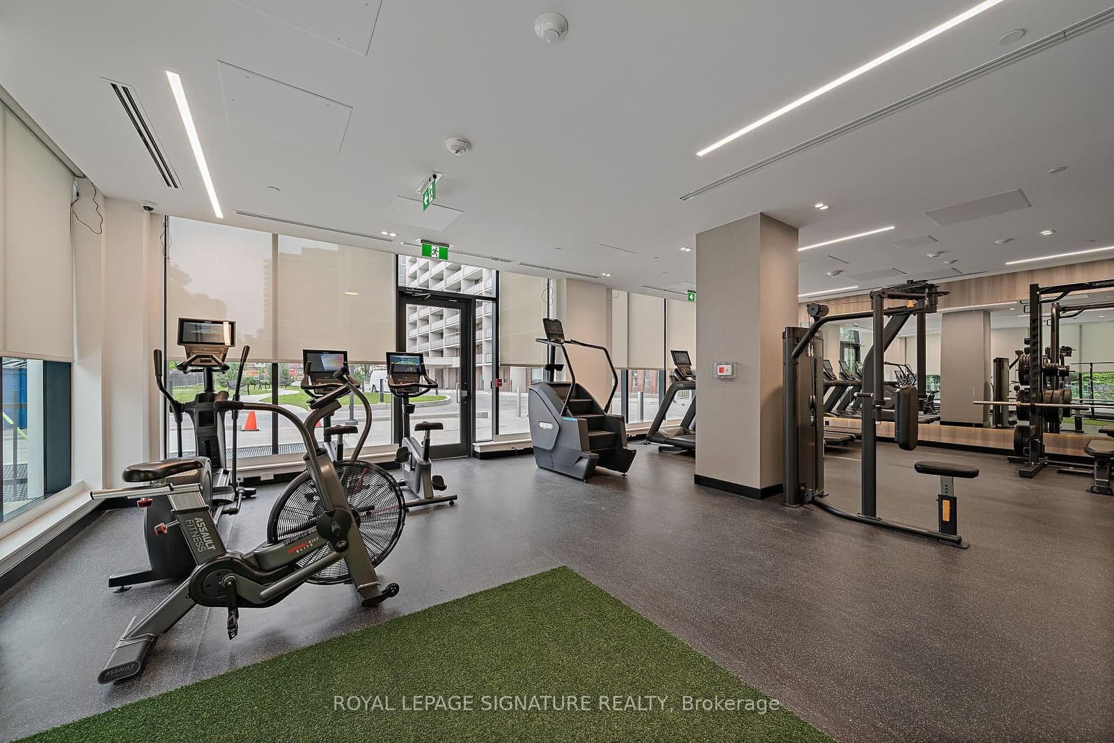 664 Spadina Avenue, Unit 204 thumbnail 23