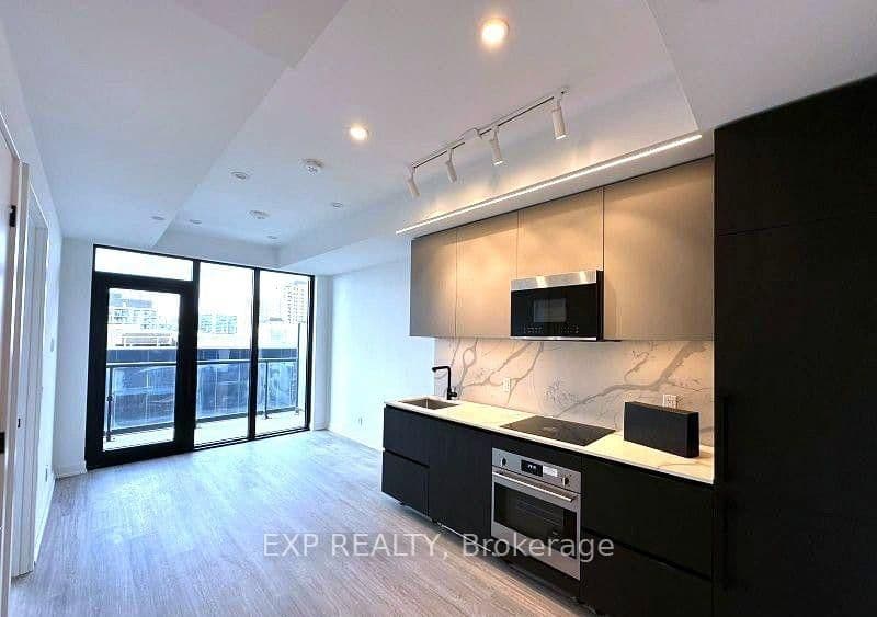 699 Sheppard Avenue E, Unit 907 thumbnail 2