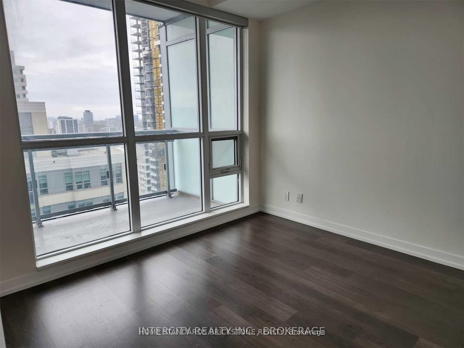 89 Dunfield Avenue, Unit 1707 thumbnail 3