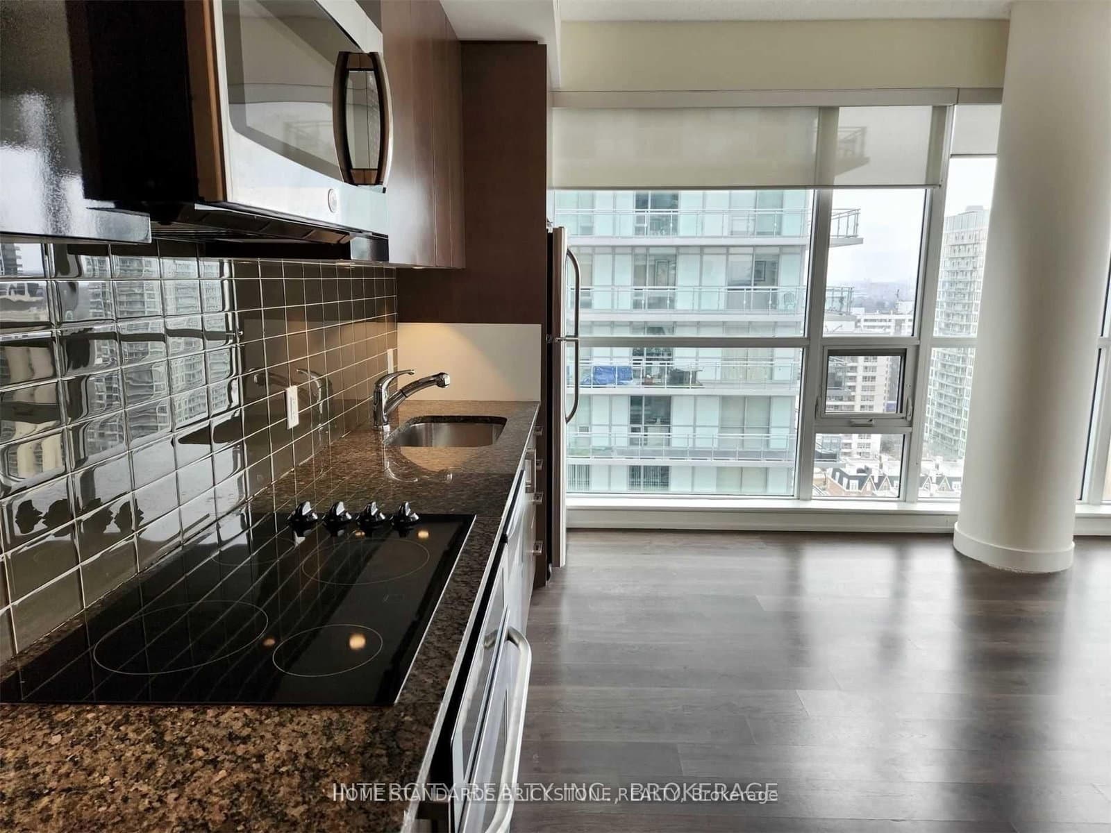 89 Dunfield Avenue, Unit 1707 thumbnail 5