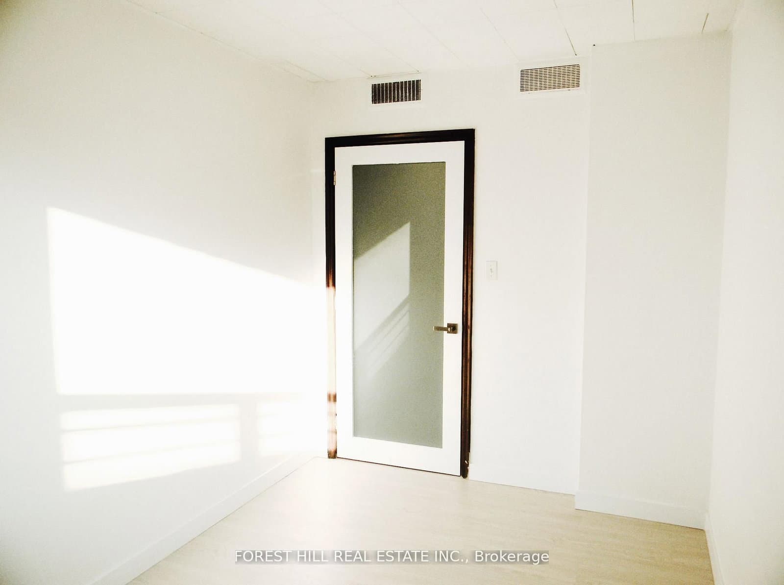 226 Bathurst Street, Unit 200 thumbnail 12