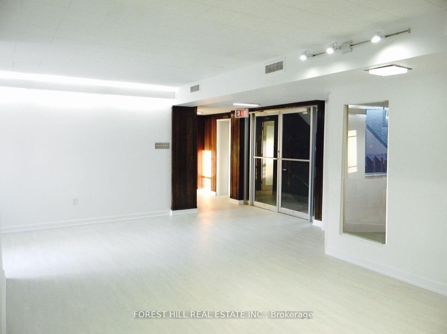 226 Bathurst Street, Unit 200 thumbnail 2