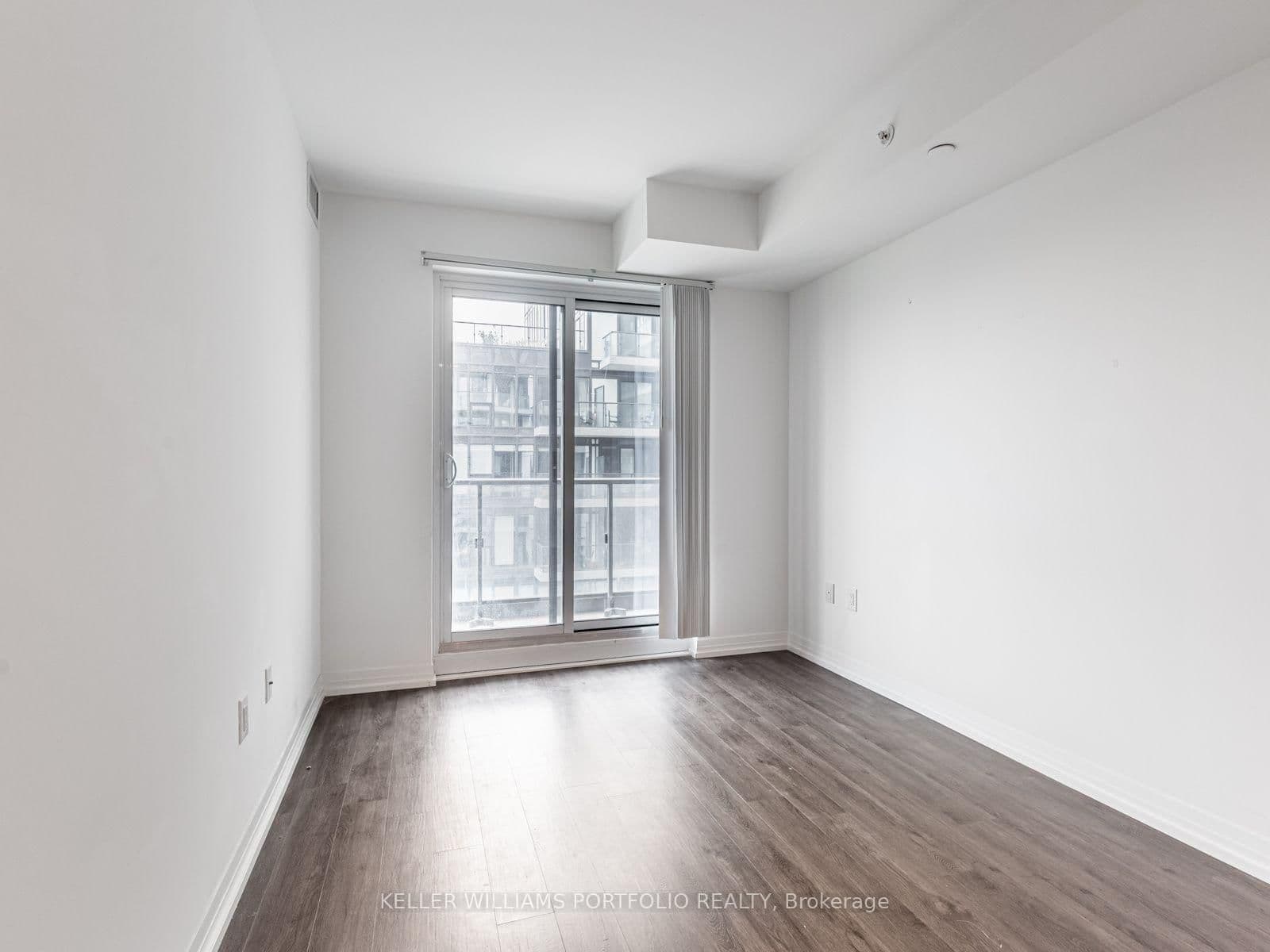 251 Jarvis Street, Unit 1633 thumbnail 10