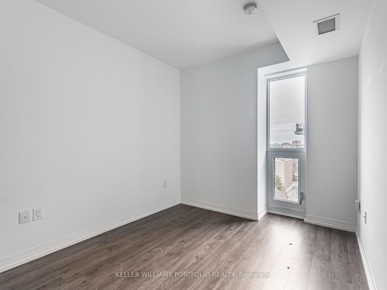 251 Jarvis Street, Unit 1633 thumbnail 11