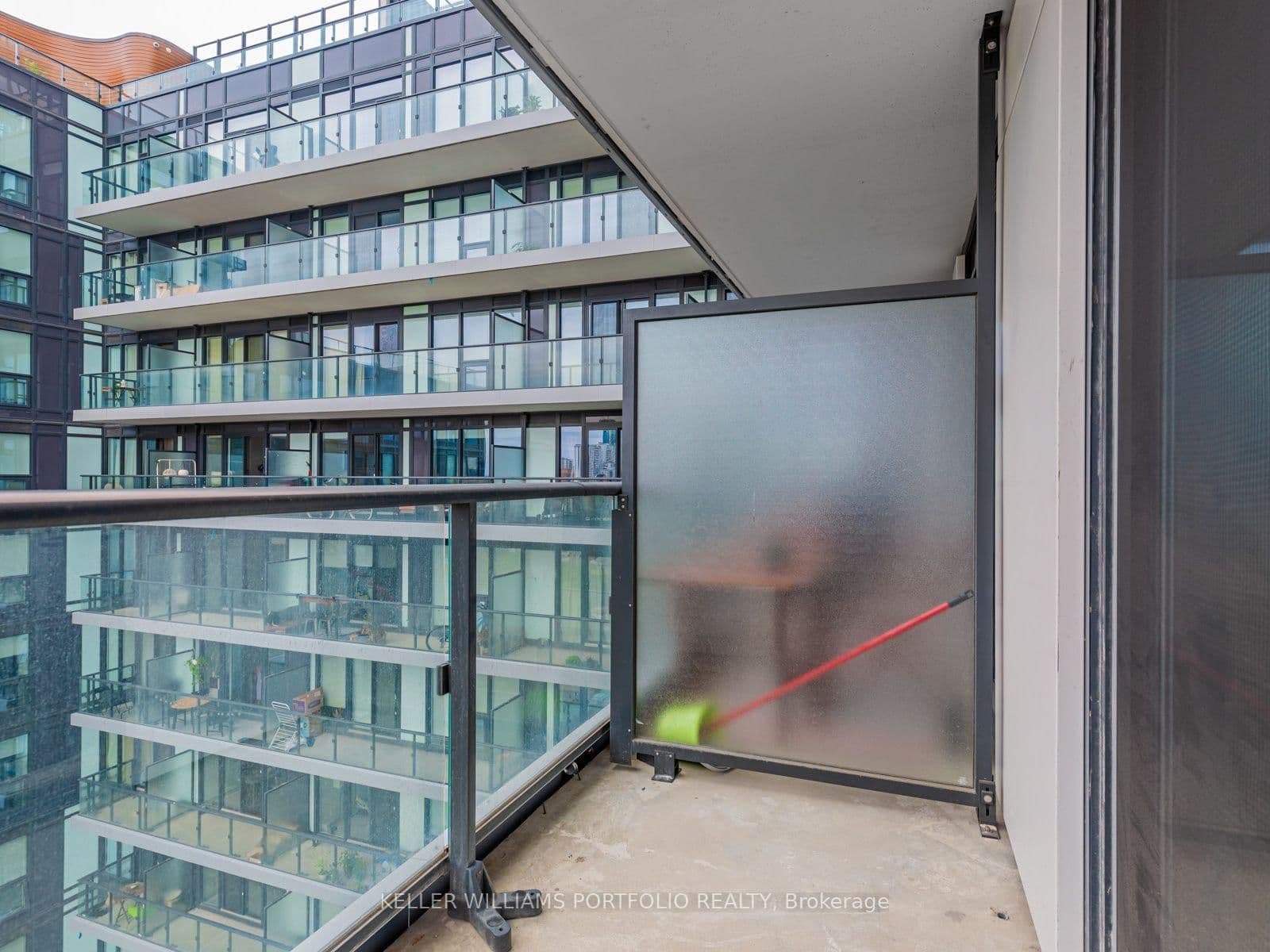 251 Jarvis Street, Unit 1633 thumbnail 18