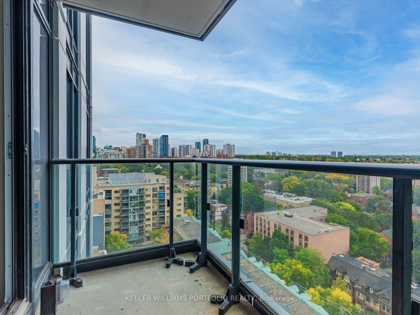 251 Jarvis Street, Unit 1633 thumbnail 19