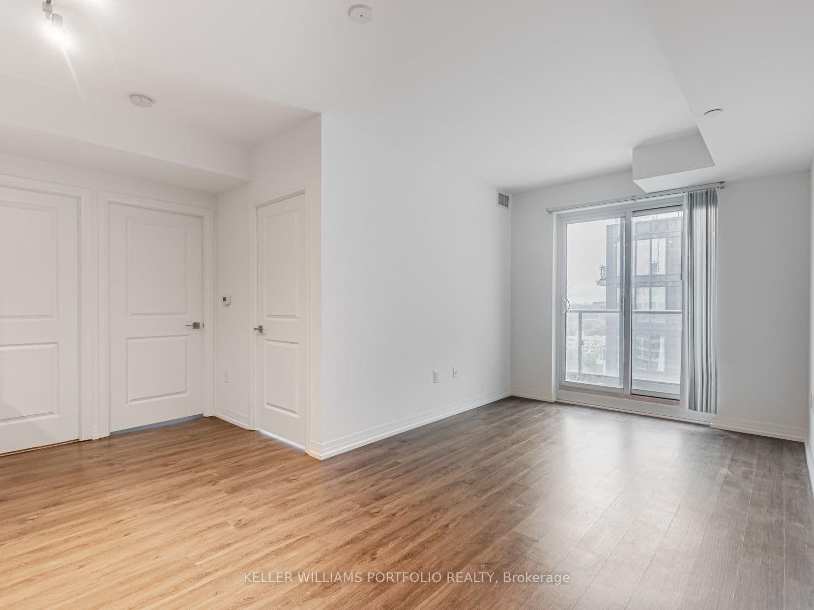 251 Jarvis Street, Unit 1633 thumbnail 3