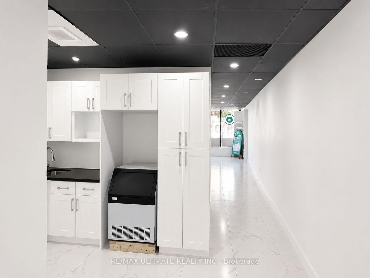 5440 Yonge Street, Unit 1 thumbnail 3