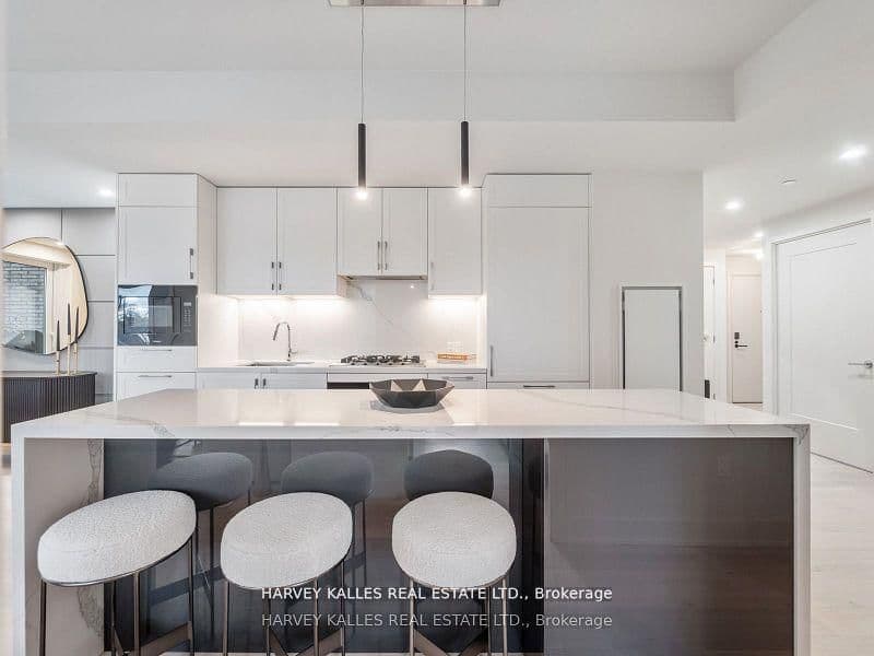 8 Manor Road W, Unit 610 thumbnail 11