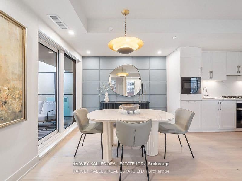 8 Manor Road W, Unit 610 thumbnail 16