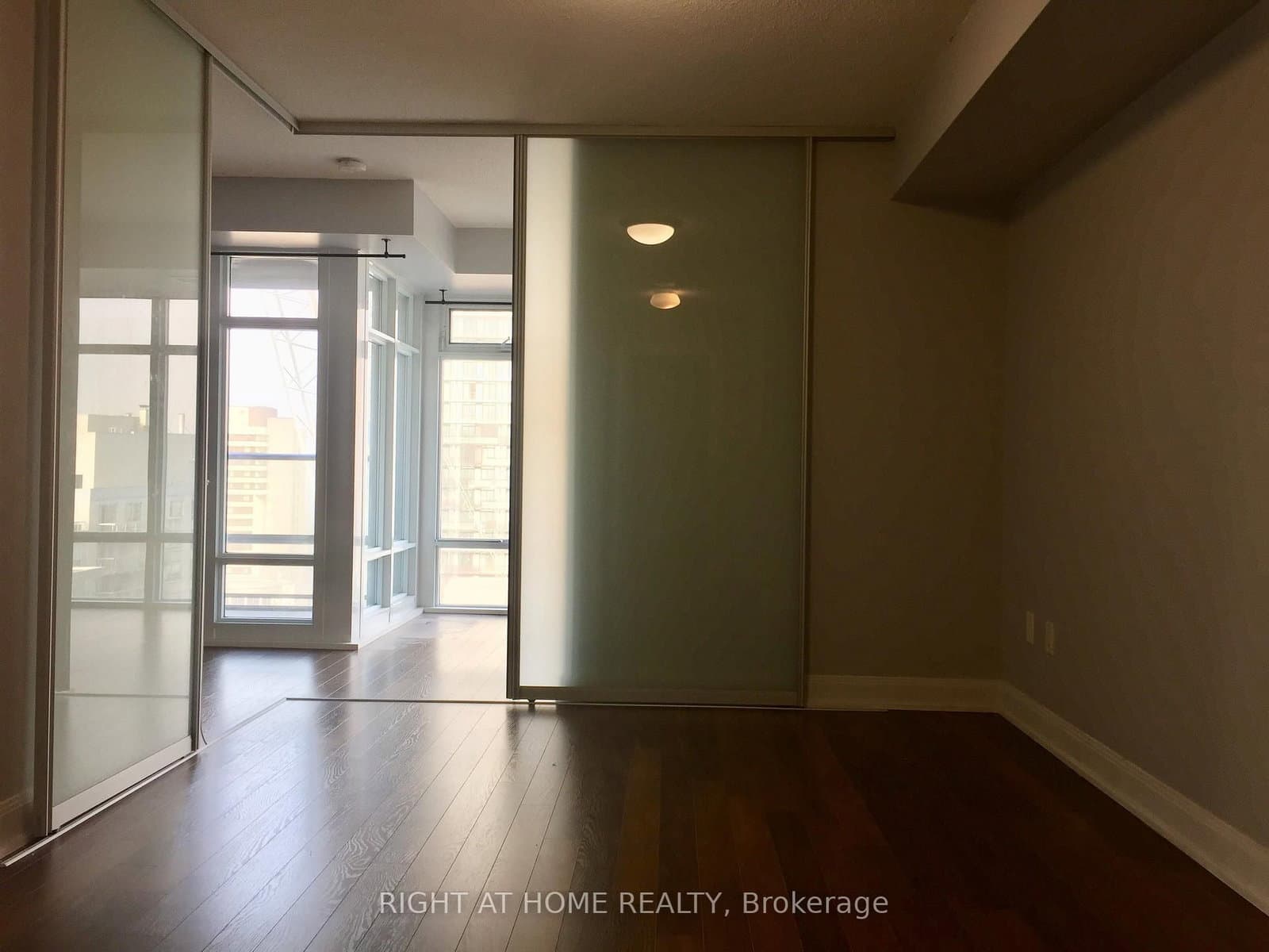2191 Yonge Street, Unit 2010 thumbnail 10