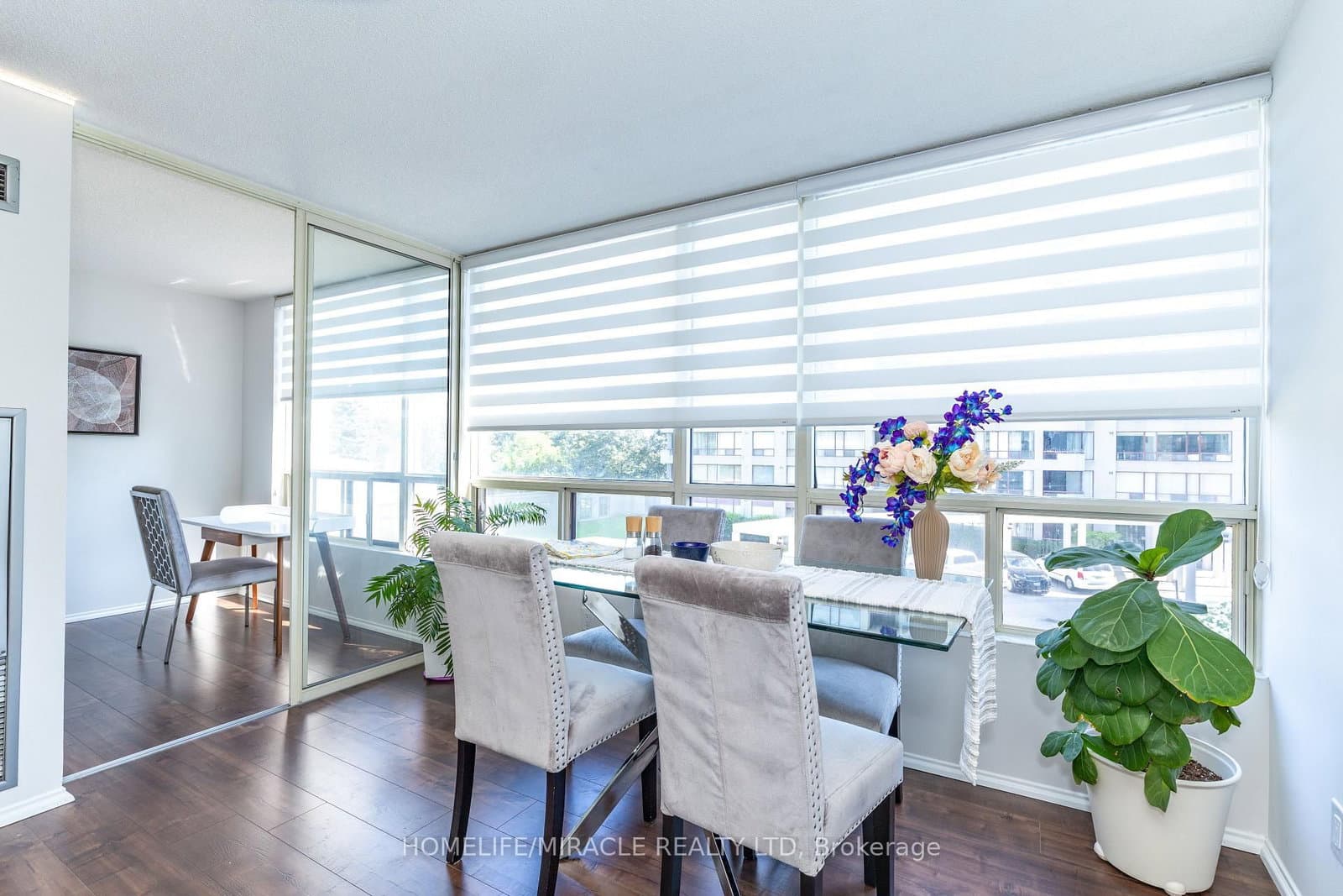 5785 Yonge Street, Unit 306 thumbnail 17