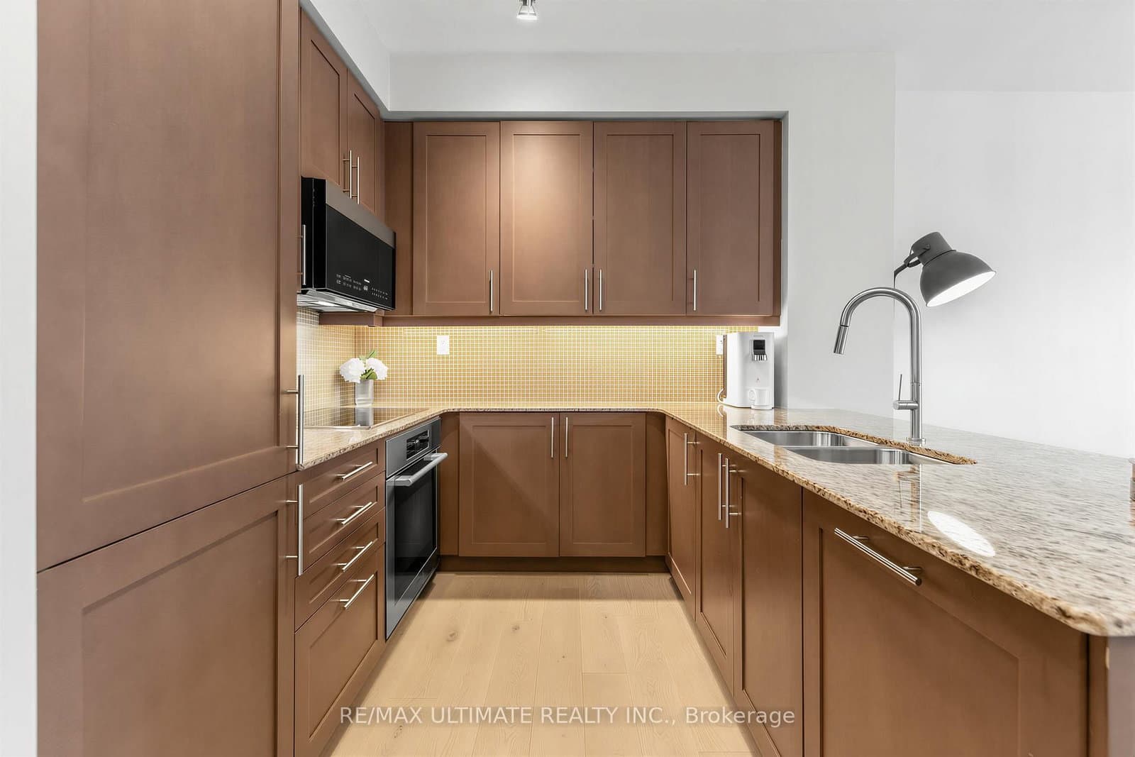 1 Bedford Road, Unit 603 thumbnail 3