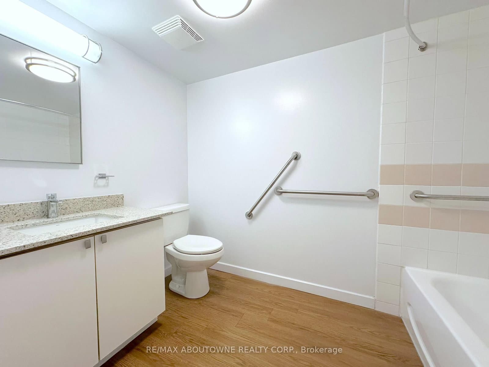 268 Merton Street, Unit 205 thumbnail 10
