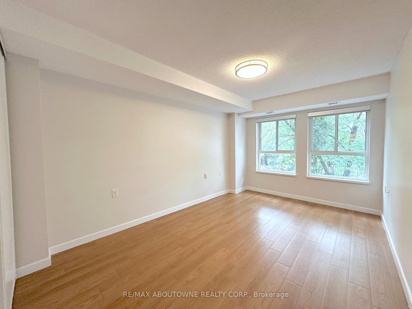 268 Merton Street, Unit 205 thumbnail 11