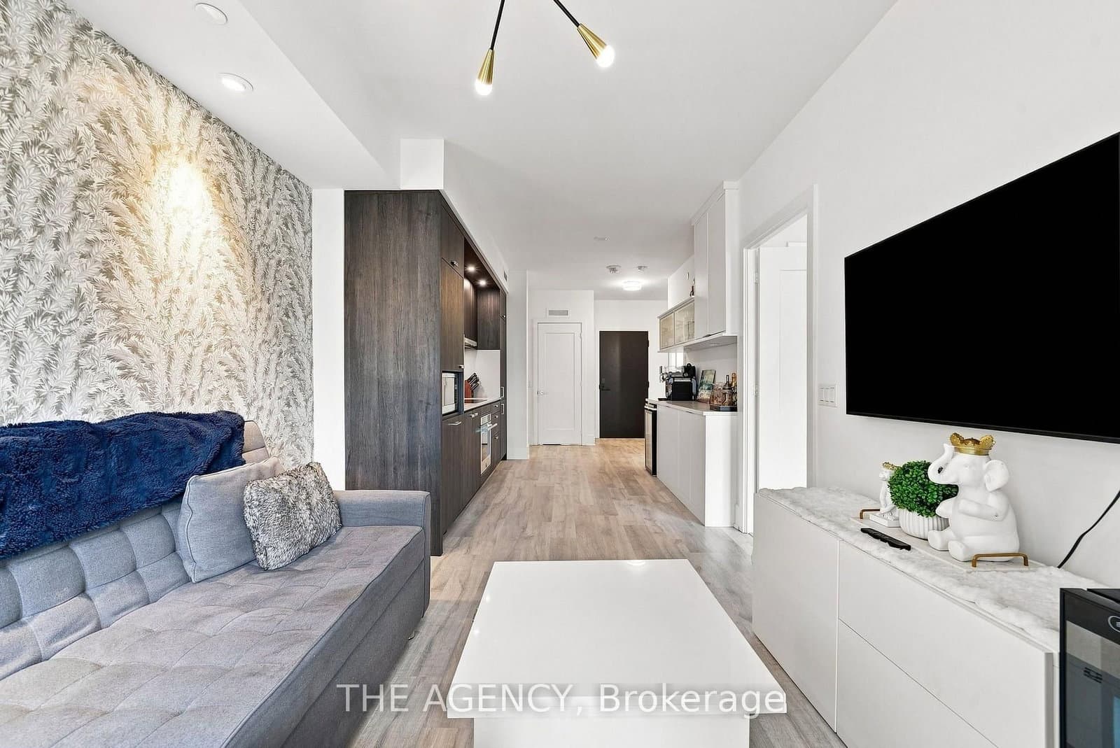 470 Front Street, Unit 907 thumbnail 4